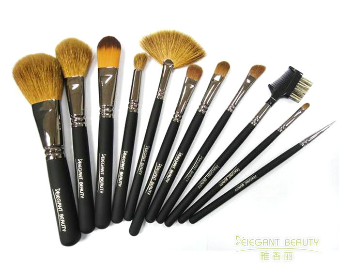 化妝刷工廠的刷毛裁剪技術如何保證刷毛端面平整？