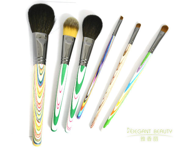 化妝刷定制的刷毛植毛角度如何優化上妝精準度？